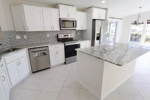 7654 Eastern Bluebird Dr, Port Saint Lucie, FL 34952