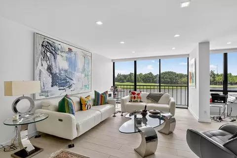 7768 Lakeside Blvd #526, Boca Raton, FL 33434