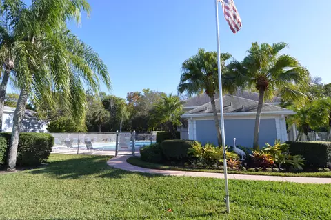 Exterior - 3272 SE Aster Ln #G249, Stuart, FL 34994 photo 6 of 8