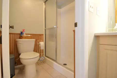 Bath - 3272 SE Aster Ln #G249, Stuart, FL 34994 photo 5 of 5