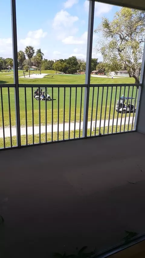 Exterior - 2601 S Course Dr #203, Pompano Beach, FL 33069 photo 4 of 5