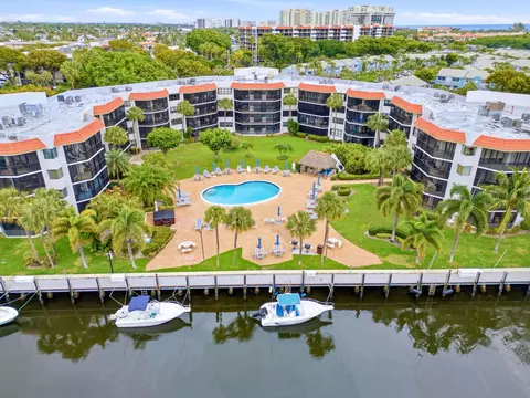 800 Jeffery St #102, Boca Raton, FL 33487
