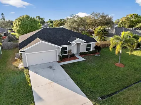 1382 SE Concha St, Port Saint Lucie, FL 34983