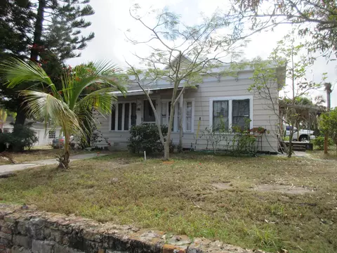 603 Avenue Ave E, Fort Pierce, FL 34950