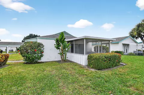 3060 Meridian Way N #8, Palm Beach Gardens, FL 33410