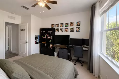 Bedroom - 4330 Lago Dr, Lighthouse Point, FL 33064 photo 5 of 8
