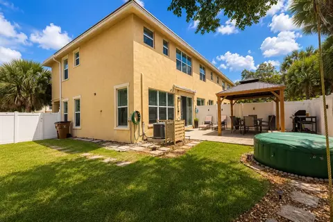 Exterior - 4330 Lago Dr, Lighthouse Point, FL 33064 photo 7 of 12