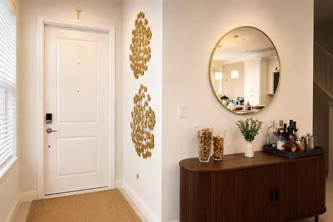 Entry Way - 4330 Lago Dr, Lighthouse Point, FL 33064 photo 1 of 6