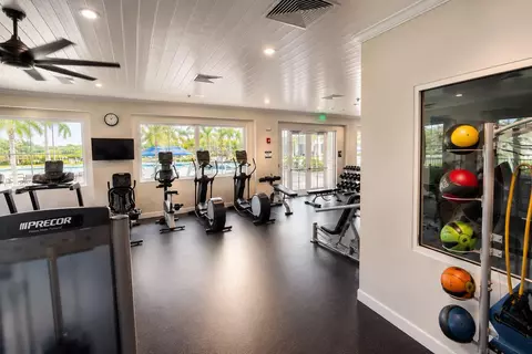 View/Area - 4330 Lago Dr, Lighthouse Point, FL 33064 photo 1 of 3