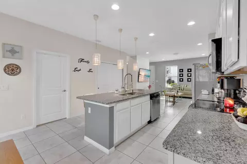 Kitchen - 5120 Caspian St, Saint Cloud, FL 34771 photo 2 of 2