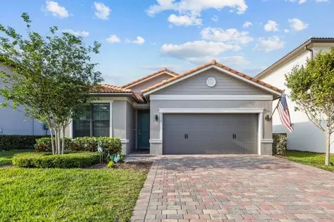 8238 Hanoverian Dr, Lake Worth, FL 33467