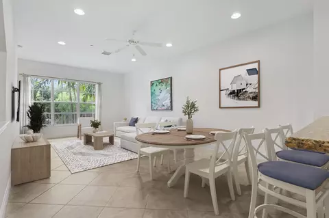 4531 Artesa Way S, Palm Beach Gardens, FL 33418