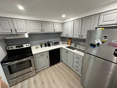 500 Executive Center Dr #3H, West Palm Beach, FL 33401