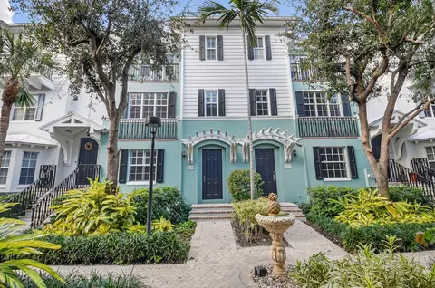 369 W Mallory Cir, Delray Beach, FL 33483