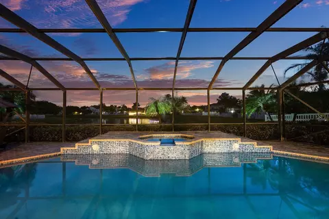 6092 Indian Forest Cir, Lake Worth, FL 33463