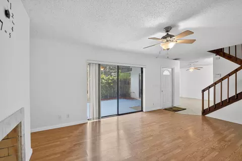 176 Woodland Rd, Palm Springs, FL 33461