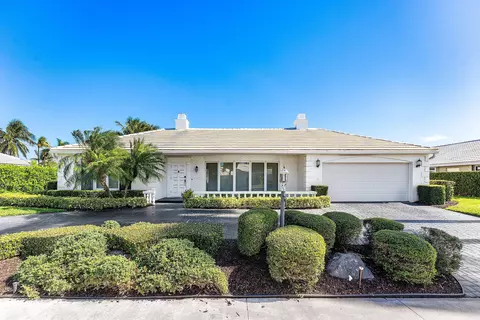 950 SW Mulberry, Boca Raton, FL 33486