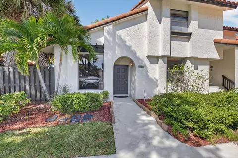 5845 Fox Hollow Dr #A, Boca Raton, FL 33486