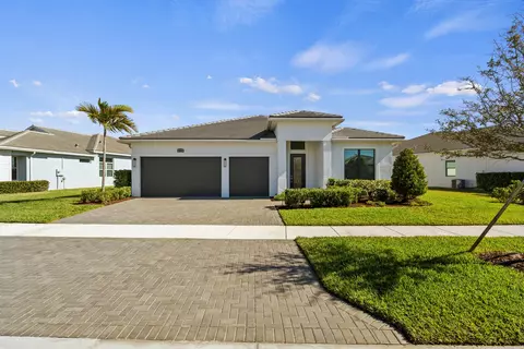 9091 SW Arco Way, Port Saint Lucie, FL 34987