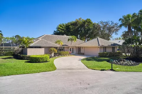 14 Marlwood, Palm Beach Gardens, FL 33418