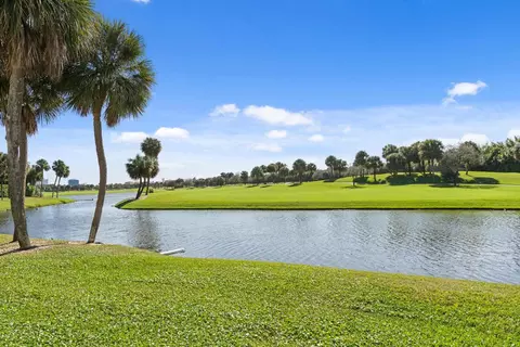 2435 Presidential Way #E, West Palm Beach, FL 33401