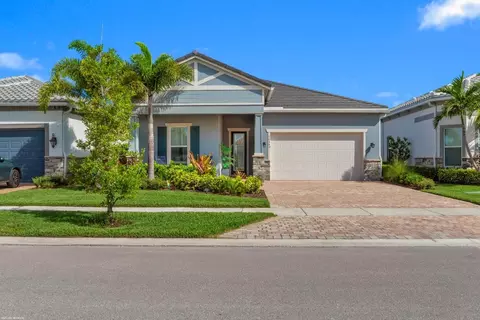 10389 Northbrook Cir, Palm Beach Gardens, FL 33412