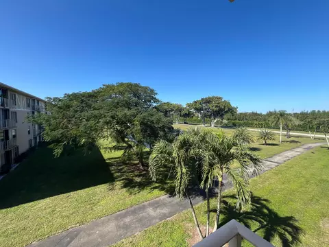 14307 Bedford Dr # 302, Delray Beach, FL 33446