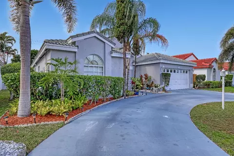 4941 Broadstone Cir, West Palm Beach, FL 33417
