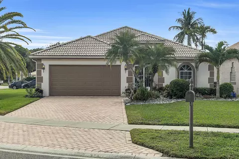 7519 Eagle Point Dr, Delray Beach, FL 33446