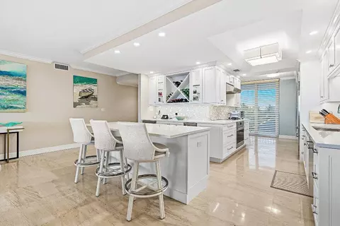 2001 SE Sailfish Point Blvd #313, Stuart, FL 34996 photo 9