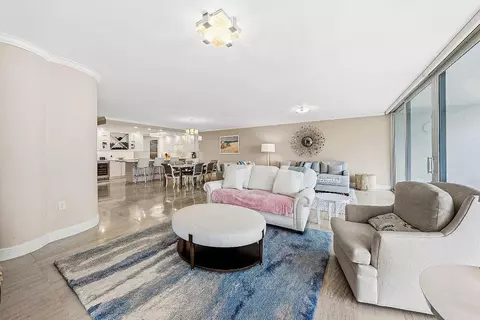 2001 SE Sailfish Point Blvd #313, Stuart, FL 34996 photo 8