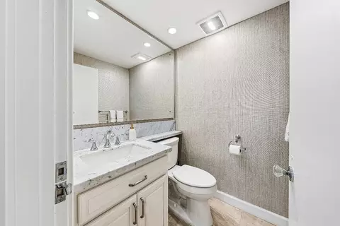 2001 SE Sailfish Point Blvd #313, Stuart, FL 34996 photo 26