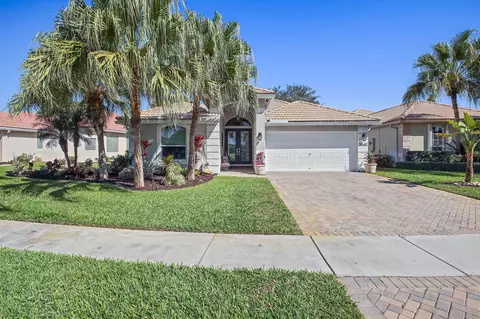 5641 Fountains Dr S, Lake Worth, FL 33467