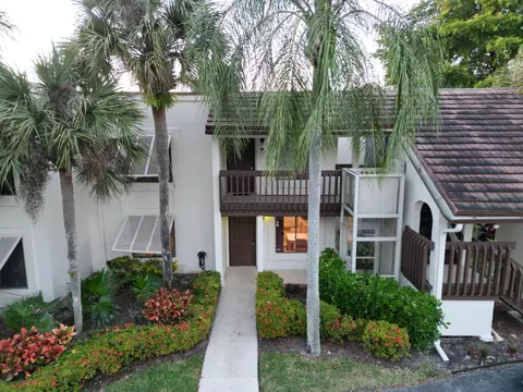 10155 Mangrove Dr #105, Boynton Beach, FL 33437