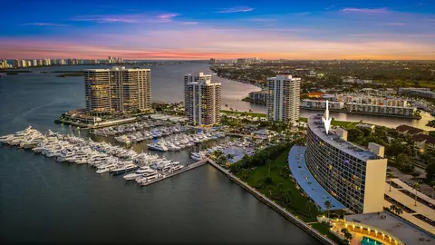 124 Lakeshore Dr #9290, North Palm Beach, FL 33408