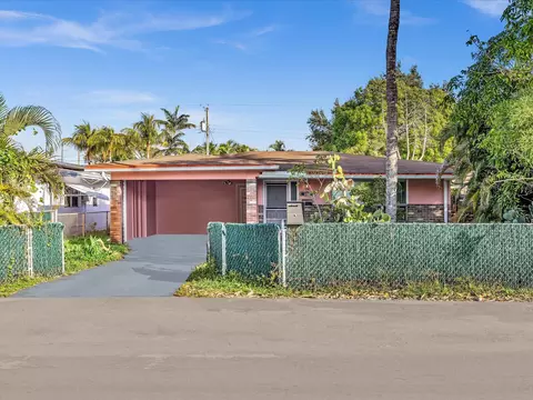 258 SW 8th, Dania Beach, FL 33004