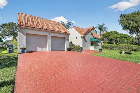 6656 Las Flores Dr, Boca Raton, FL 33433