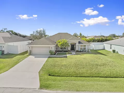 2066 SW Quarry St, Port Saint Lucie, FL 34953