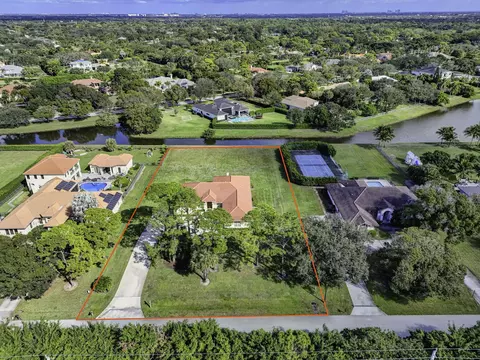 5649 Sea Biscuit Rd, Palm Beach Gardens, FL 33418