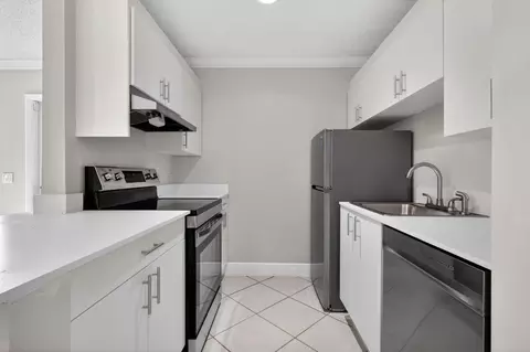 24 Crossings Cir #D, Boynton Beach, FL 33435