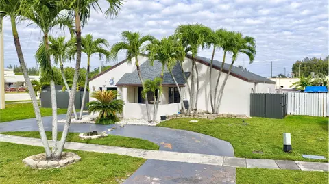 9511 SW 49 St, Cooper City, FL 33328