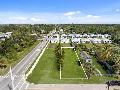 5161 SE Kingfish Ave, Stuart, FL 34997