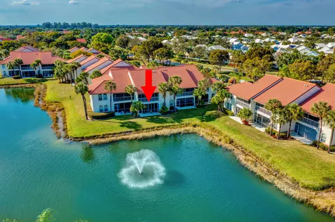 113 Cypress Point Dr, Palm Beach Gardens, FL 33418