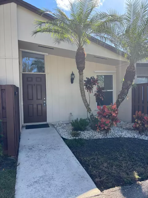 11608 Orange Blossom Ln, Boca Raton, FL 33428