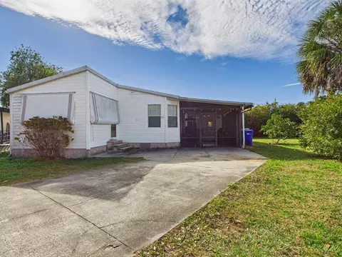 102 NE 8th Ave, Okeechobee, FL 34972