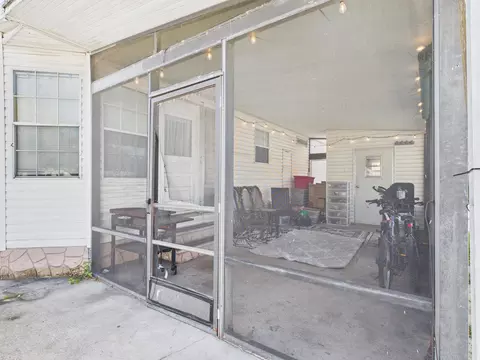 102 NE 8th Ave, Okeechobee, FL 34972 photo 4