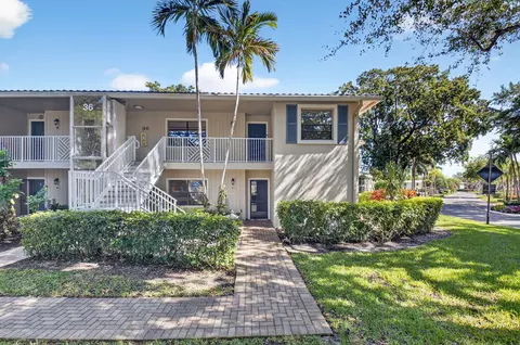 36 Westgate Ln #C, Boynton Beach, FL 33436