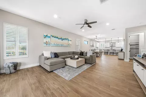 5158 Beckman, Palm Beach Gardens, FL 33418