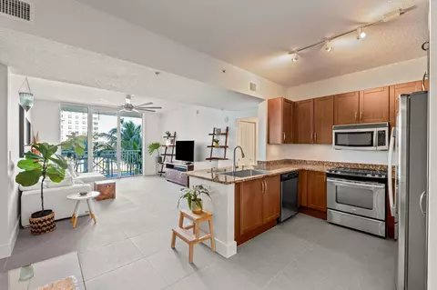 350 N Federal Hwy #810, Boynton Beach, FL 33435