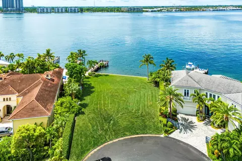 1010 Pine Point Rd, Singer Island, FL 33404